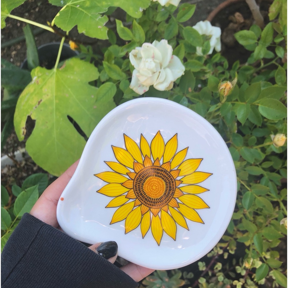 MCM 70s sunflower tray